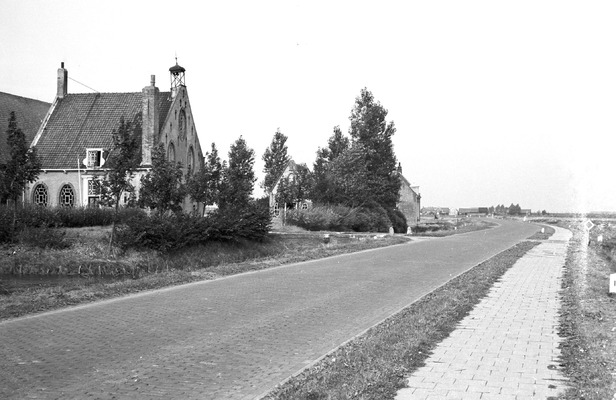 Bestand:St. Maartensdijk1.jpg