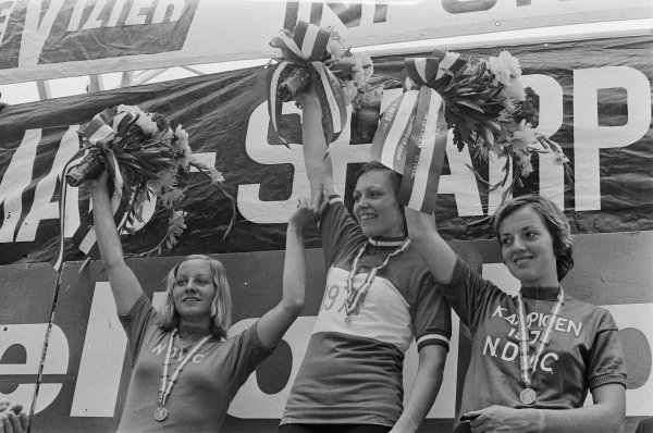 Keetie van OostenHage encyclopedie van zeeland